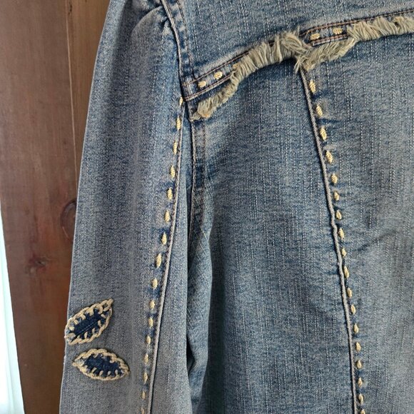 Y2K Denim Jean Jacket Crochet Trim Applique Size 11 Boho Fairy Grunge Stretch - Picture 11 of 13
